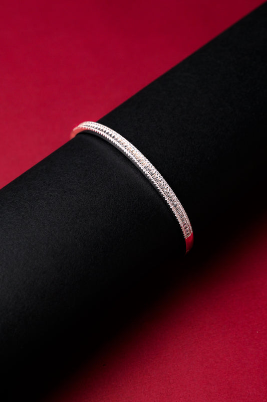 Linéa Grace Pavé Bangle