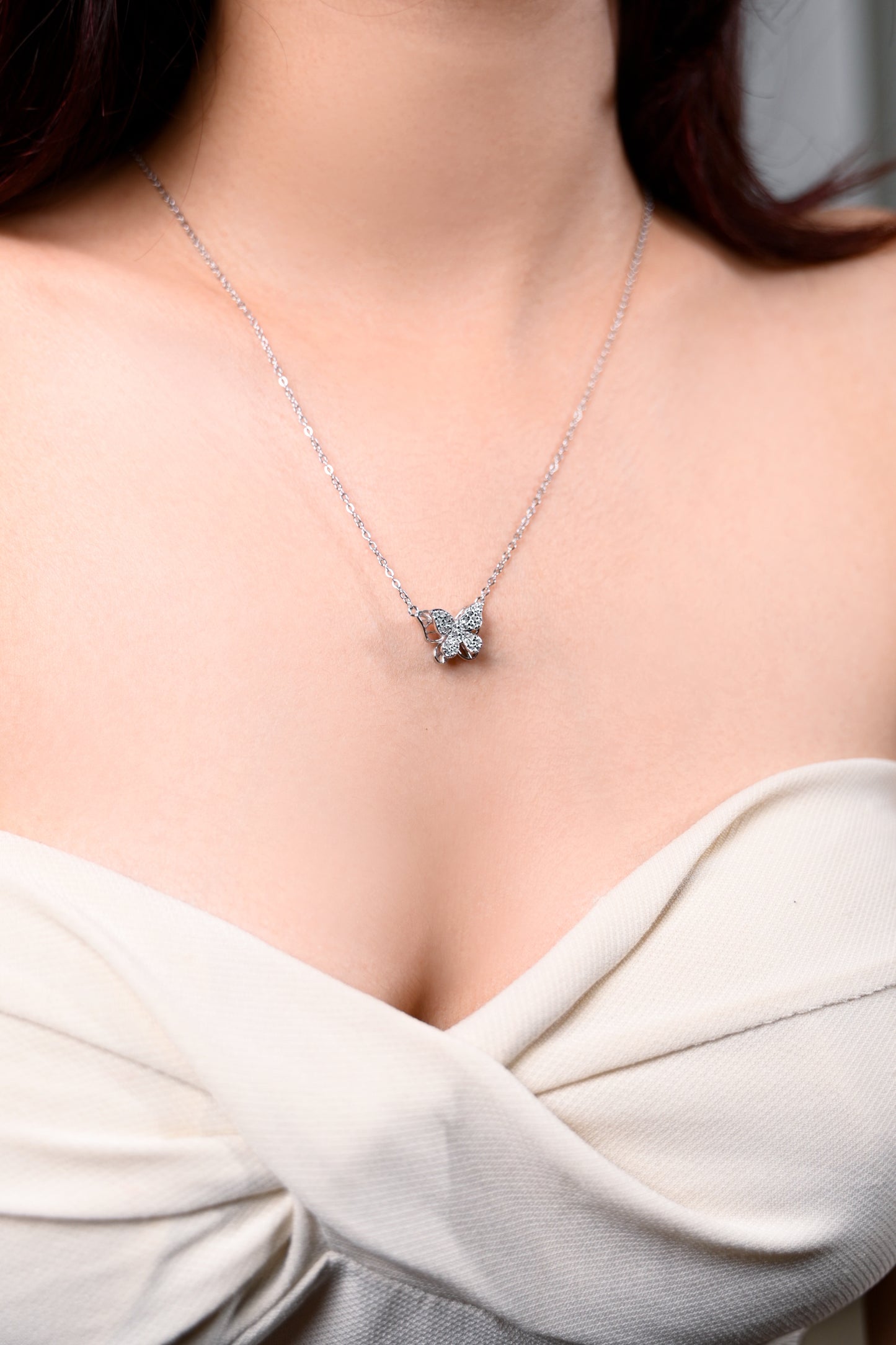 Flutter Luxe Spinning Butterfly Pendant