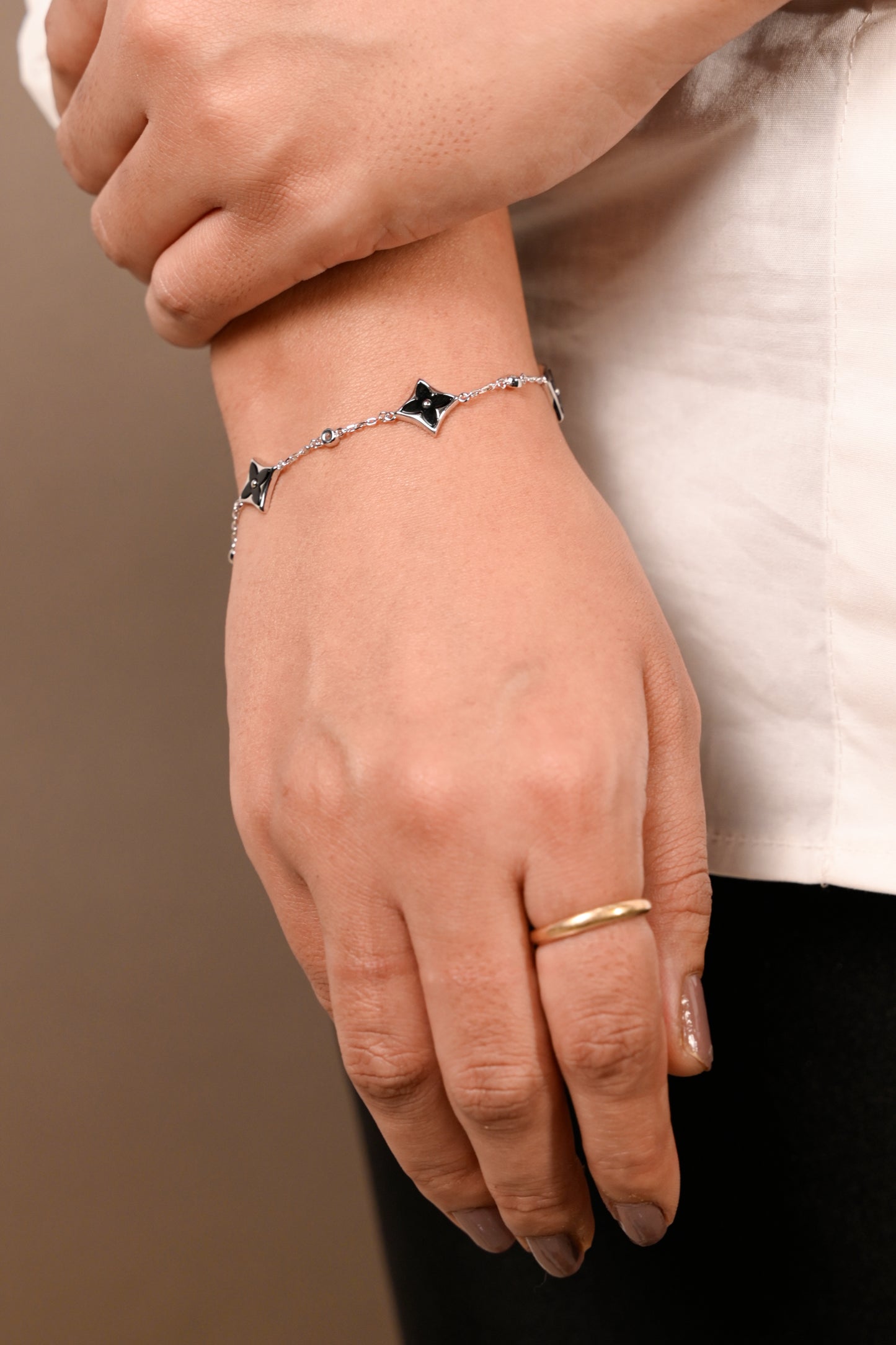 Luxe Clover Enamel Bracelet