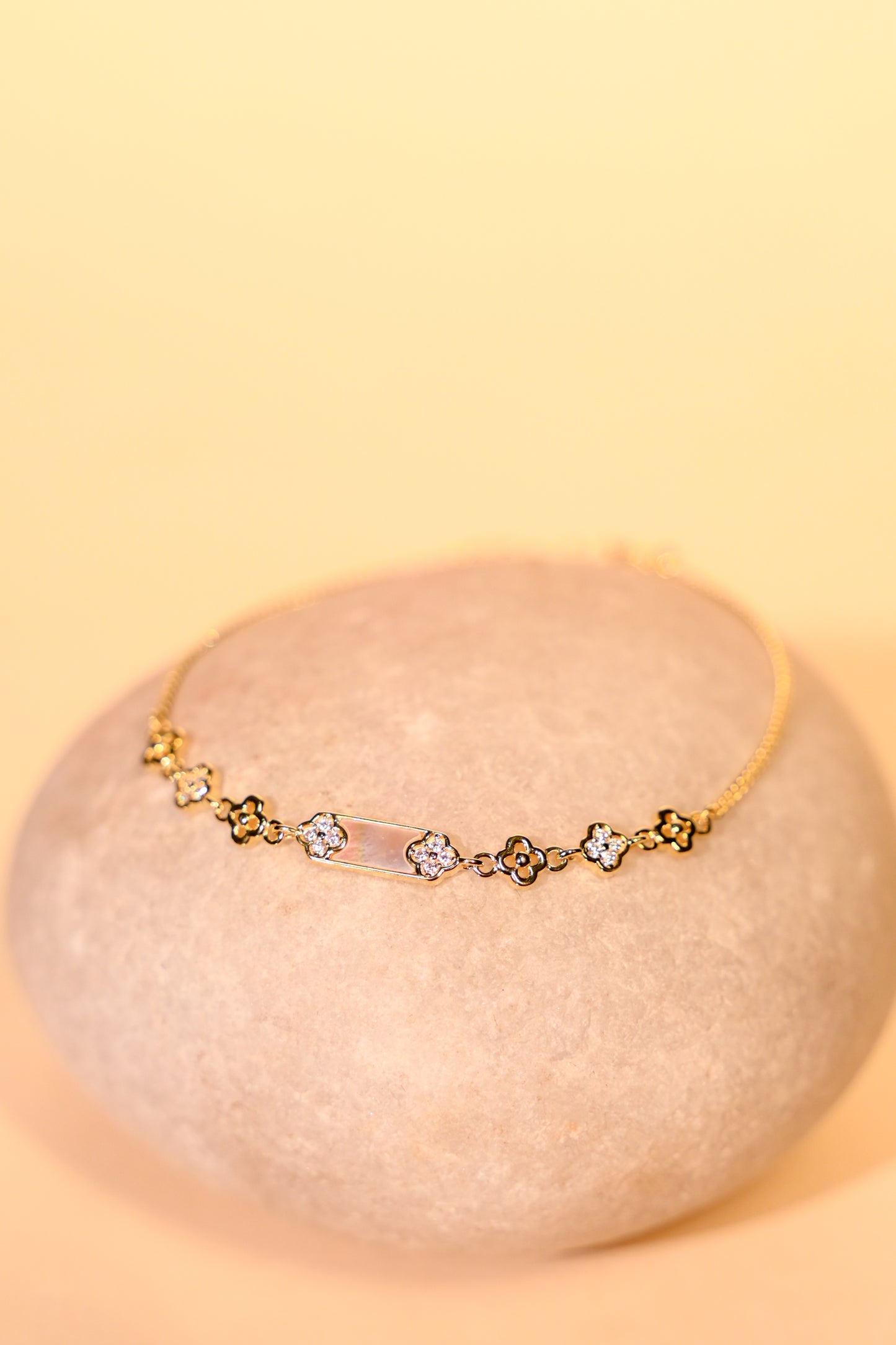 Petite Fleur Link Bracelet