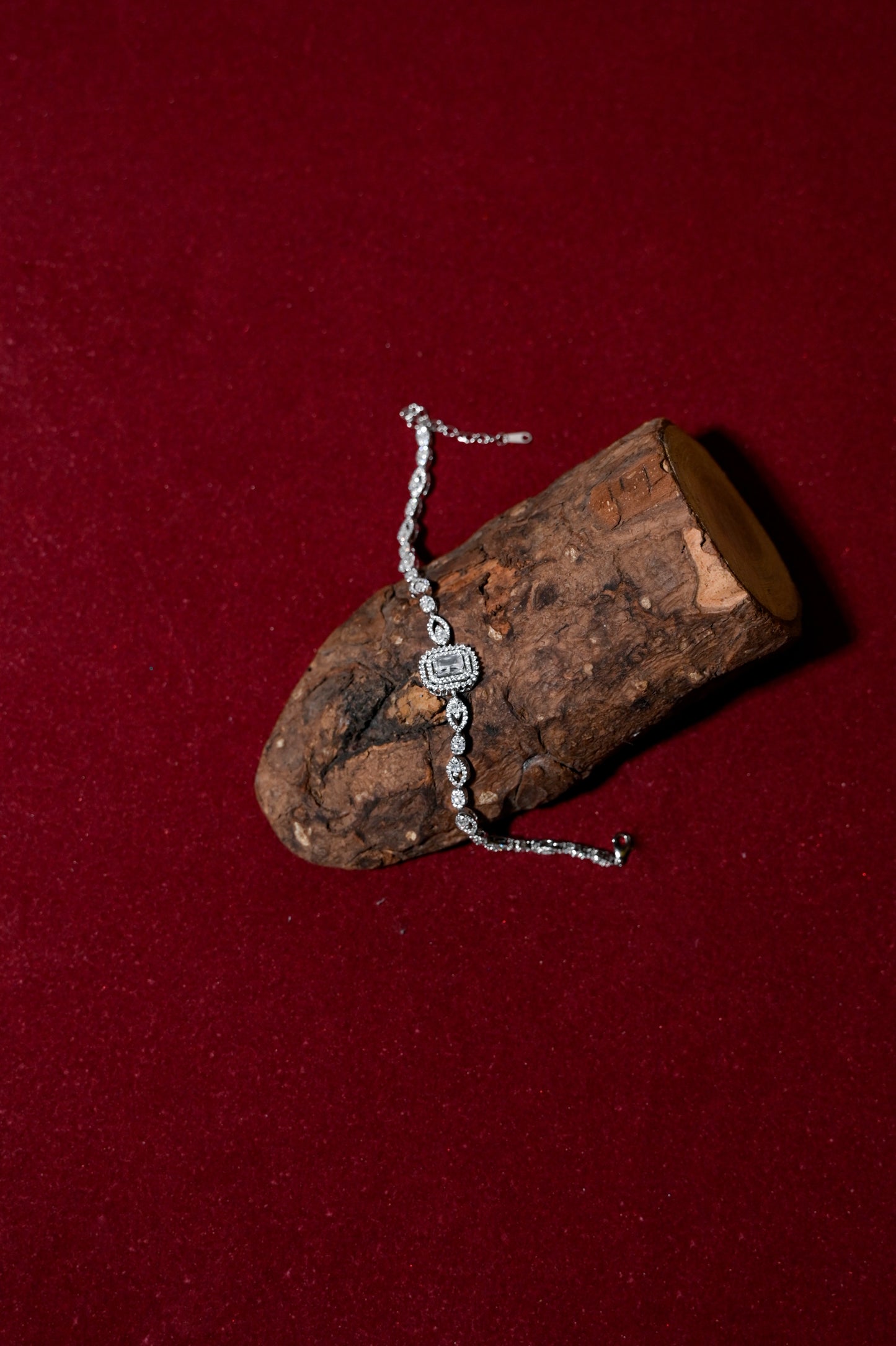 Radiant Halo Link Bracelet